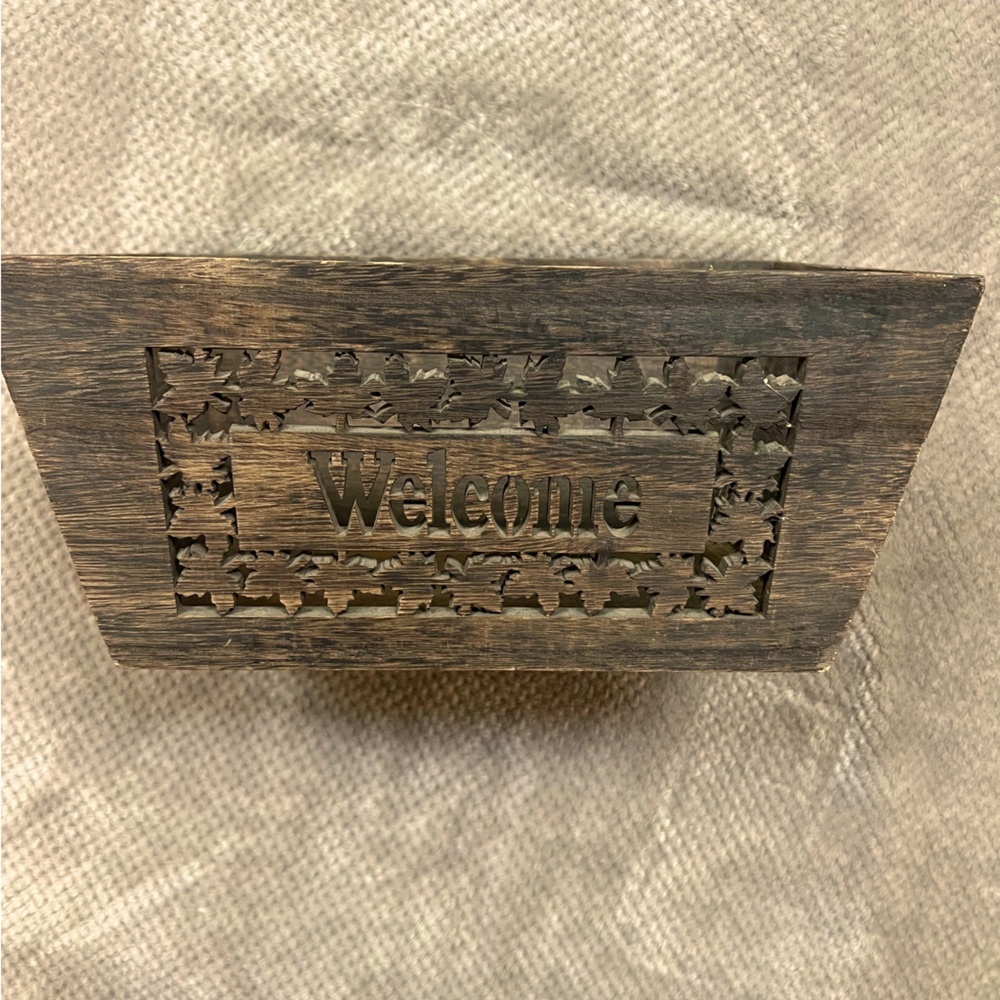 Welcome bin, home decor